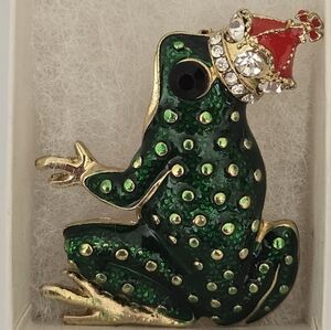 Gold with Green Enamel Frog Brooch for Reptile Lovers